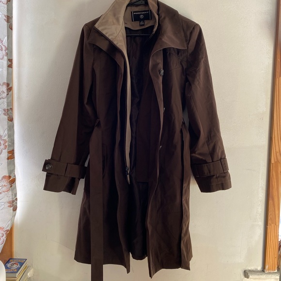 Trench coat - Picture 9 of 9